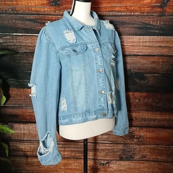 Between Us Jean Jacket 1X Cropped Distressed Ripped Light Wash Denim - Picture 4 of 10